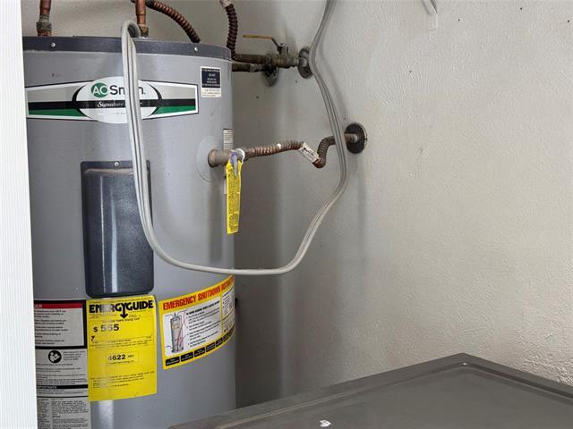 Building Photo - 4945 Wampler Dr