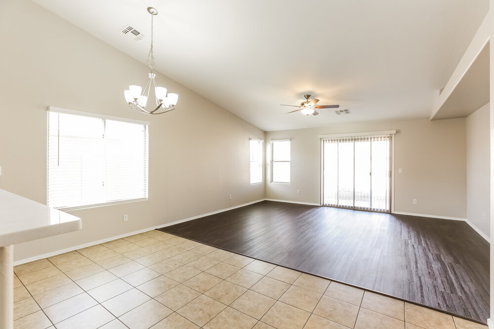 Building Photo - 6622 S 23rd Ave