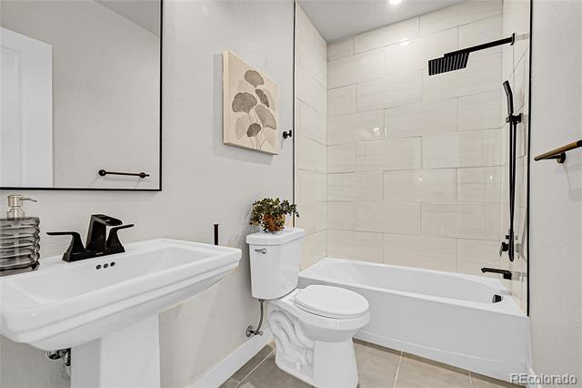 Building Photo - 8530 W 52nd Ave