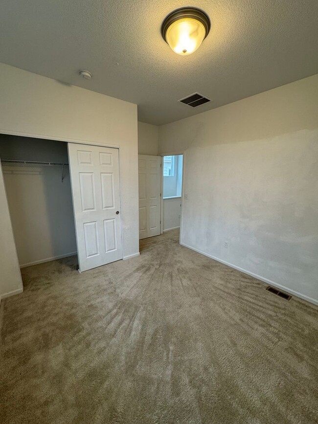 Building Photo - Newly Built Duplex Townhome Available in A...