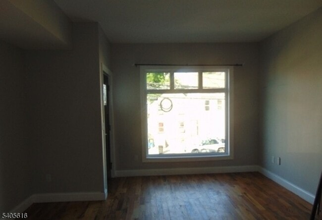 Building Photo - 108 Mill St