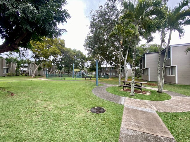 Building Photo - 95-648 Hamumu St unit J102
