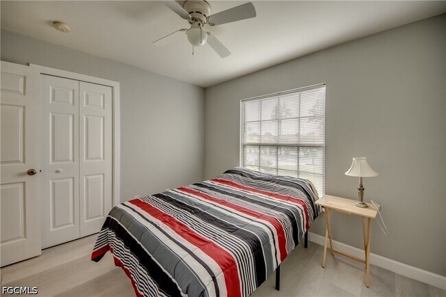 Building Photo - 15472 Admiralty Cir