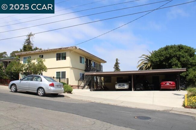 Primary Photo - 2292 Orleans Dr