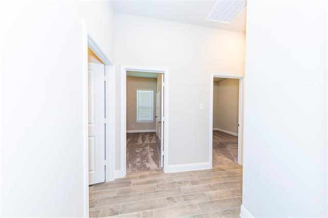 Building Photo - 2116 Austin Ln