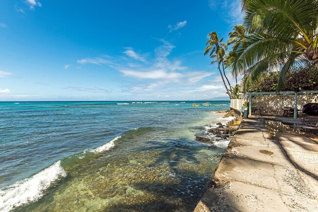 Building Photo - Tropic Seas #708- Elegant Gold Coast livin...