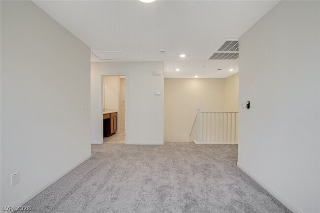 Building Photo - 2615 Esposende St