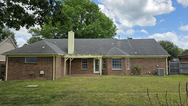 Building Photo - 1471 Wolf Ridge Dr