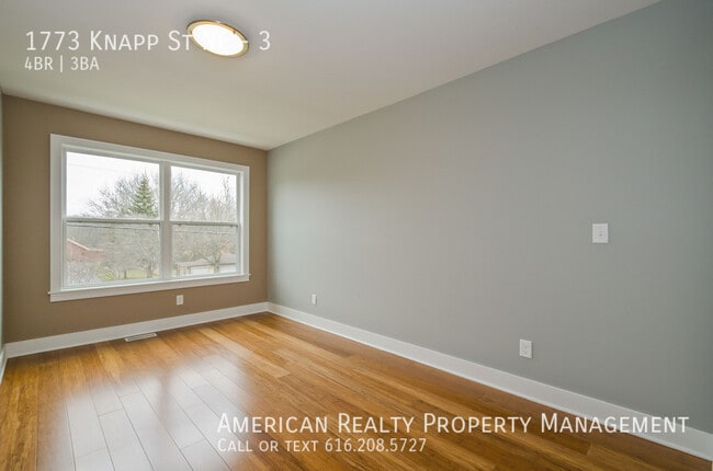 Building Photo - 1773 Knapp St NE