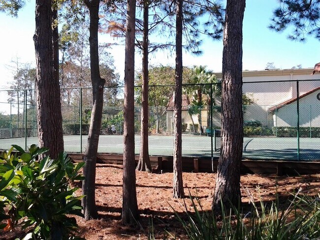 Building Photo - Beautiful Remodeled 2/1 Condo x Rent @ Villa Medici close to Theme Parks!