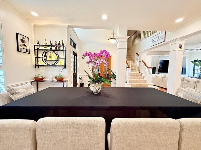 Building Photo - 16002 Garden Hill Ln