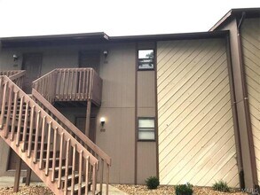 Building Photo - 86 Peachtree Ln