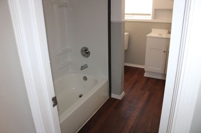 Building Photo - In the Heart of Midwest City *PROMO FIRST FULL MONTH FREE!!