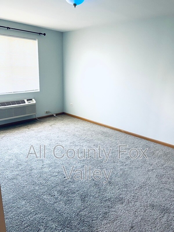 Building Photo - 2109 Silverstone Dr
