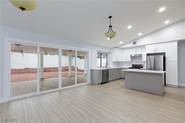 Building Photo - 3217 Ventana Hills Dr