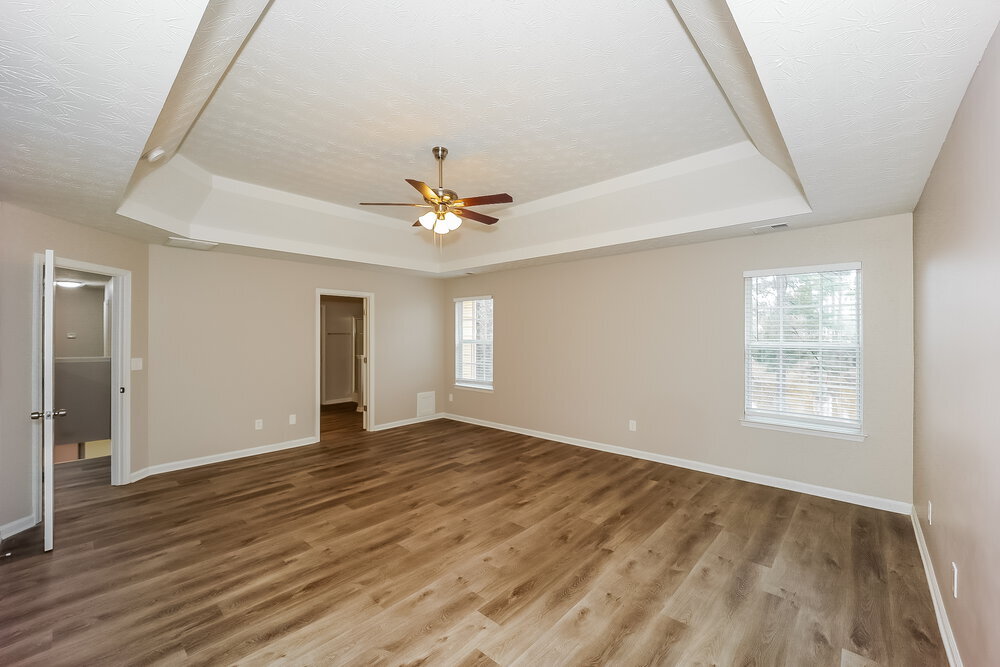 Building Photo - 193 Fashion Crossing