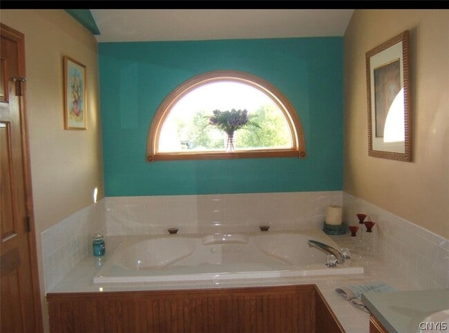 Building Photo - 61 Midlake Cir