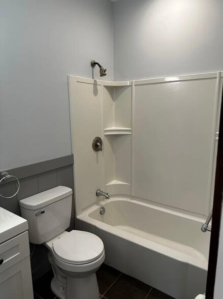 Building Photo - 68 W 19th St