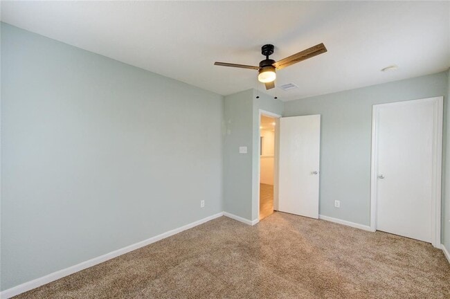 Building Photo - 18503 Fair Grange Ln