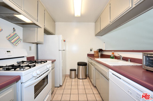 Building Photo - 3600 Bagley Ave