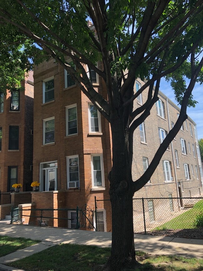 Exterior - Front - 3429 S Union Ave