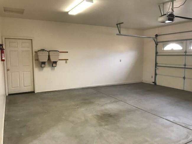 Building Photo - APPLY NOW - 2772 Colt Canyon Trl