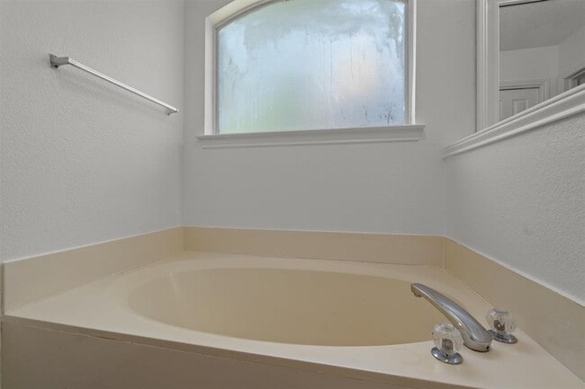 Building Photo - 4106 Springwillow Ln