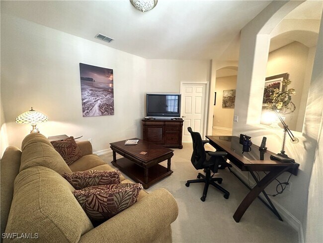 Building Photo - 1634 Tarpon Bay Dr S