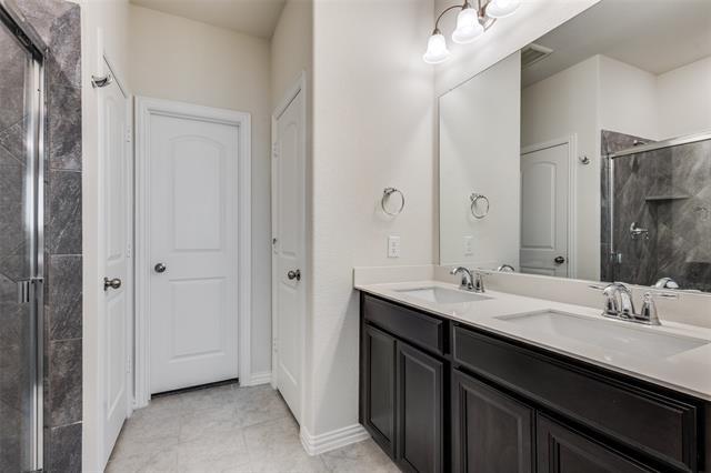 Building Photo - 705 Adelyn St