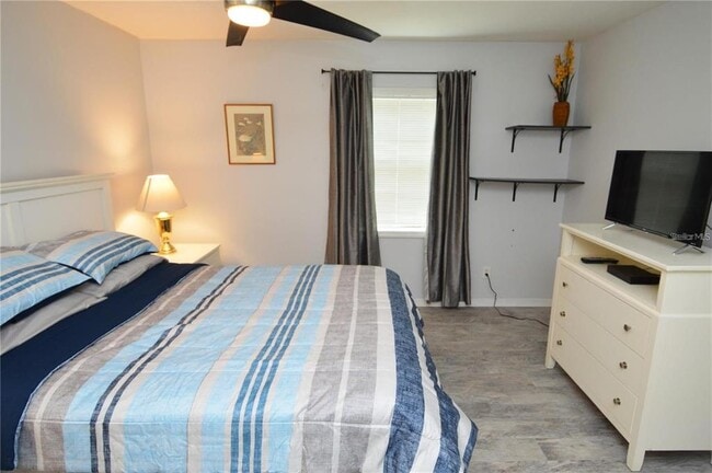 Building Photo - 3873 Pompano Dr SE