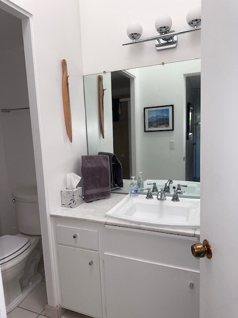 Building Photo - 37800 Da Vall Dr