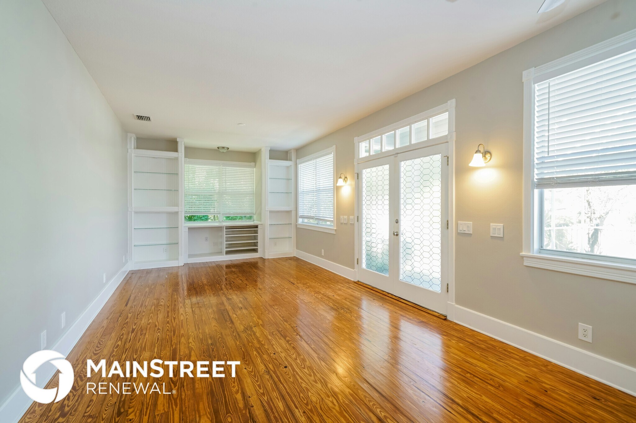 Building Photo - 5007 Swallow Dr