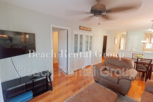 Building Photo - 697 Tupelo Ln