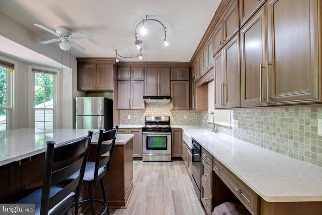 Building Photo - 3105 Sutherland Hill Ct