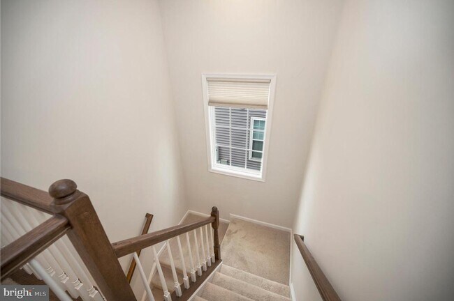Building Photo - 1092 Aspen Rd