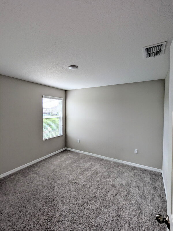 Building Photo - 13089 Oak Hill Way