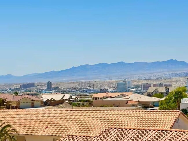 Building Photo - 2576 McCormick Blvd