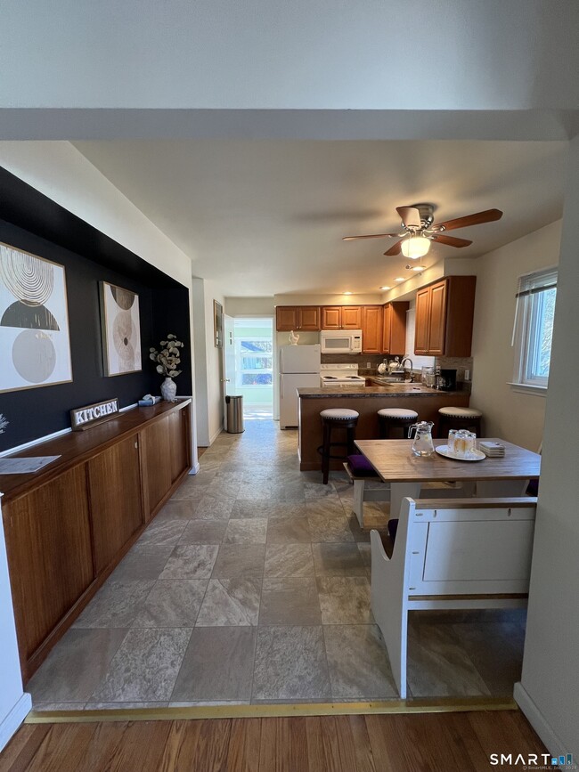 Building Photo - 5 Hotchkiss Terrace