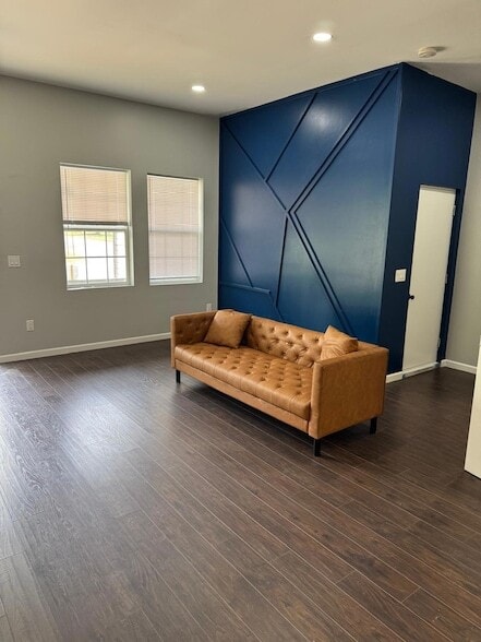 Building Photo - 462 S Hampton Rd