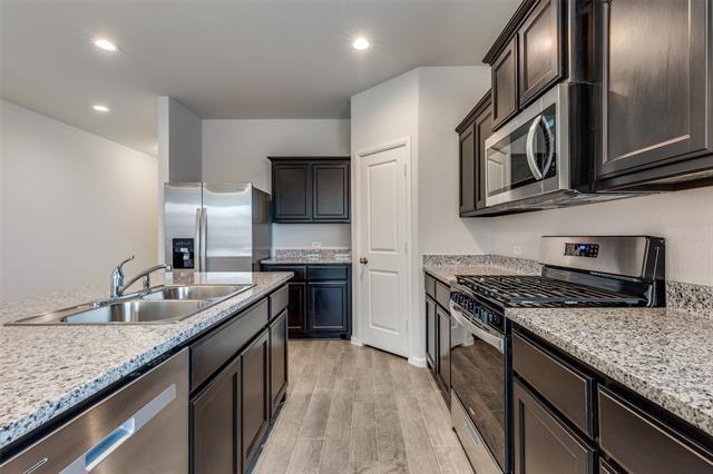 Building Photo - 9737 Fallston Dr