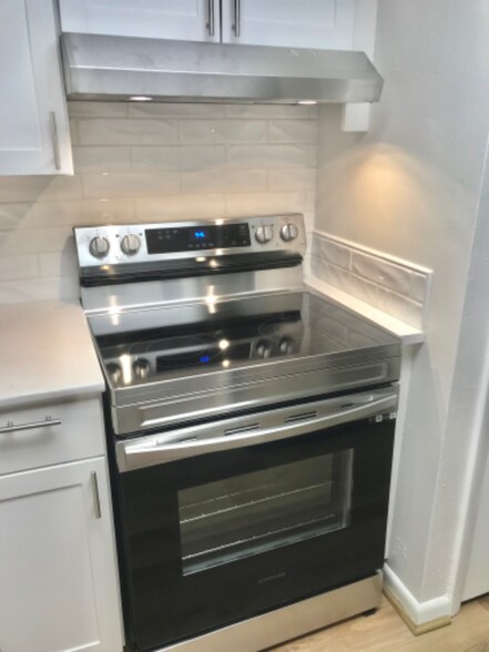 Building Photo - 21 Vaughns Gap Rd