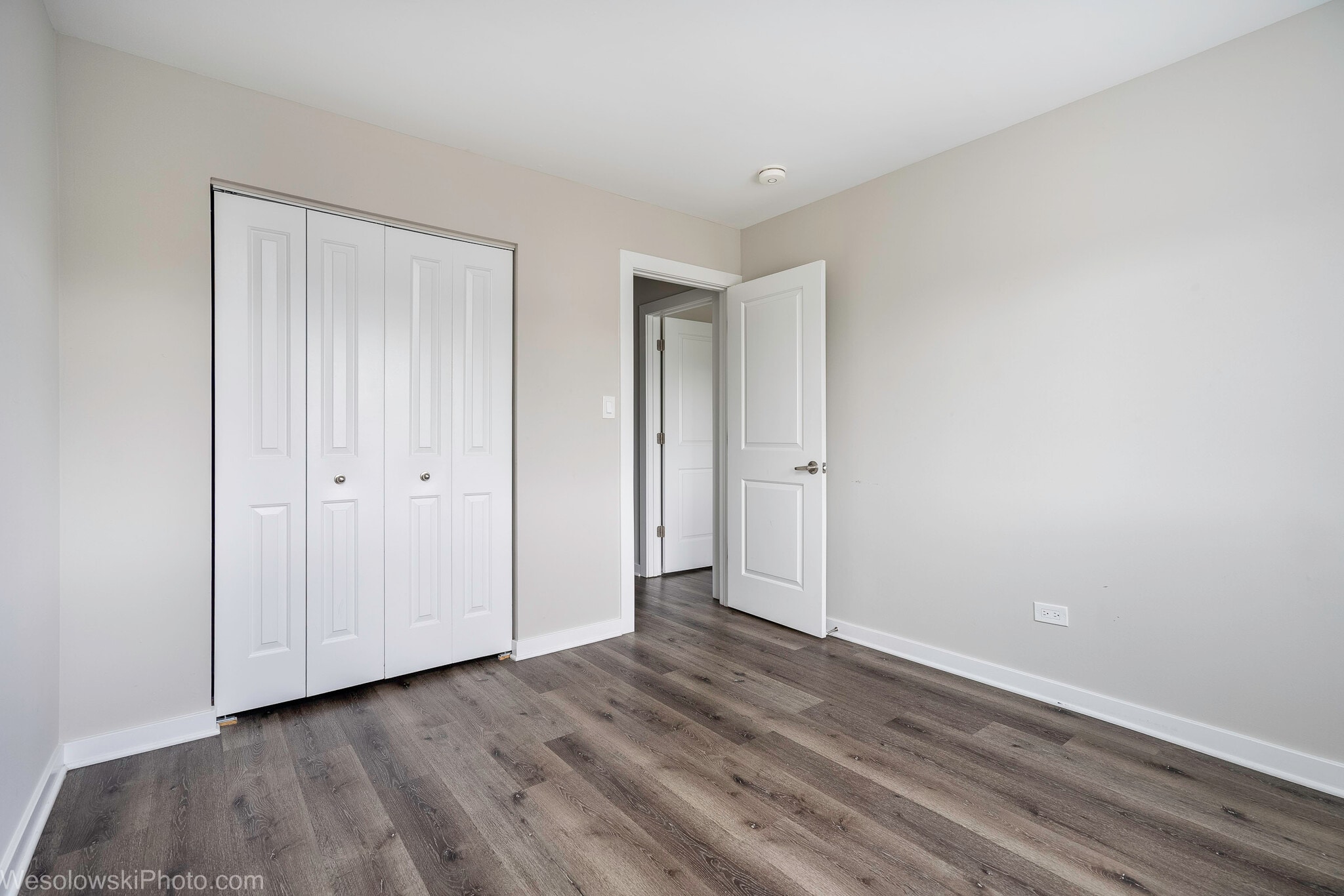 Building Photo - 1305 E Turtle Creek Cir