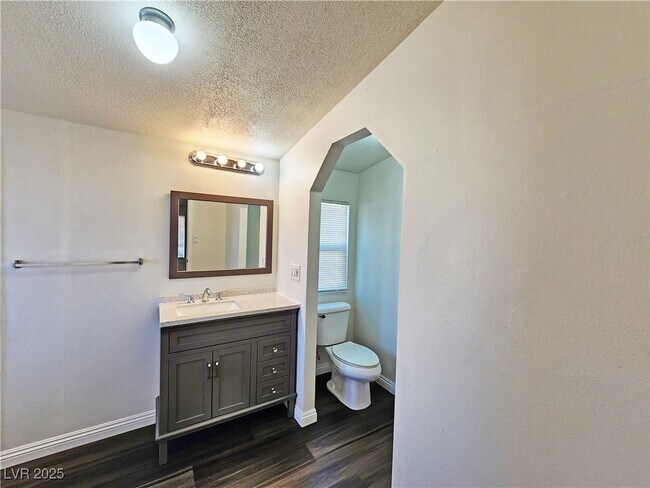 Building Photo - 1270 Landmark Ave