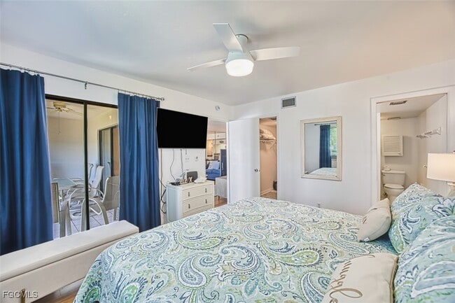 Building Photo - 226 3rd St