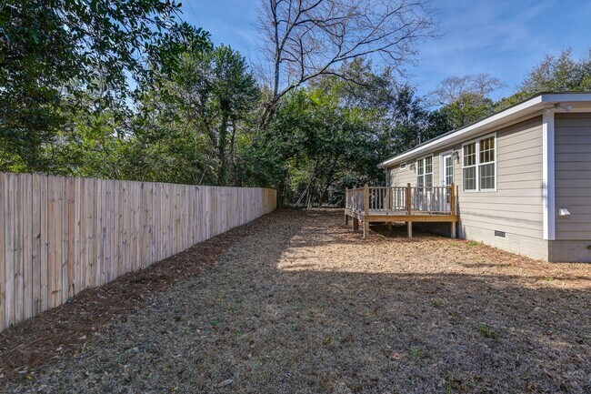 Building Photo - Renovated home in Forest Acres for rent!
