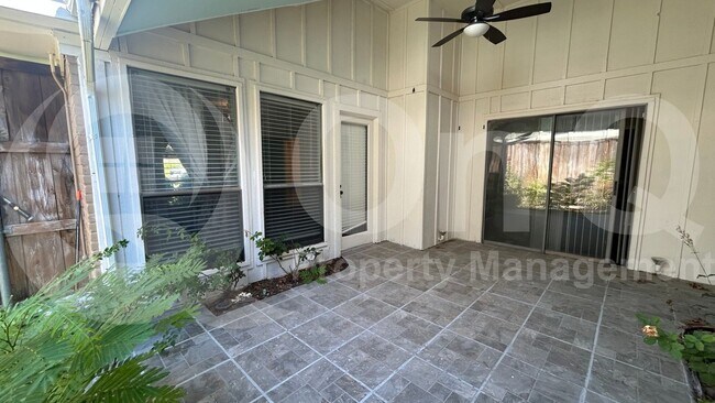 Building Photo - 2212 Canyon Valley Trail