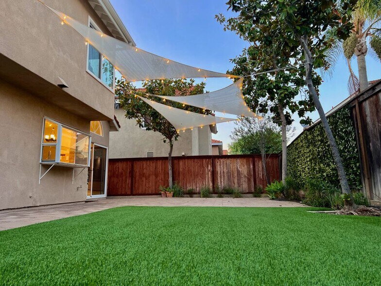 Building Photo - 28556 Rancho-Laguna