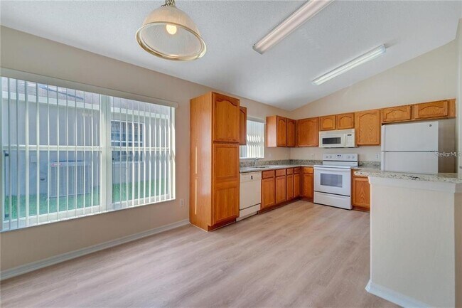 Building Photo - 8104 Santee Dr
