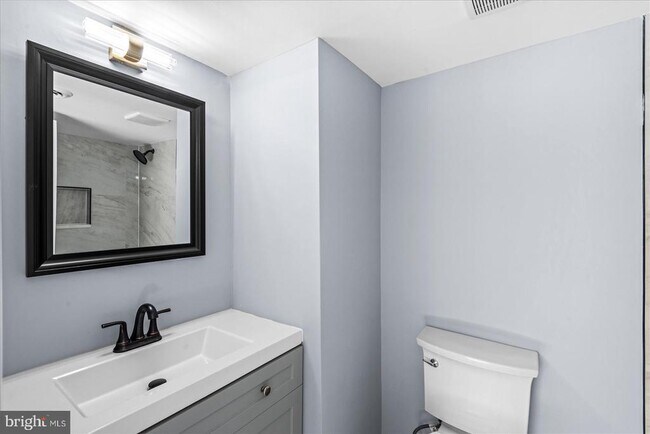 Building Photo - 2312 Harpoon Dr