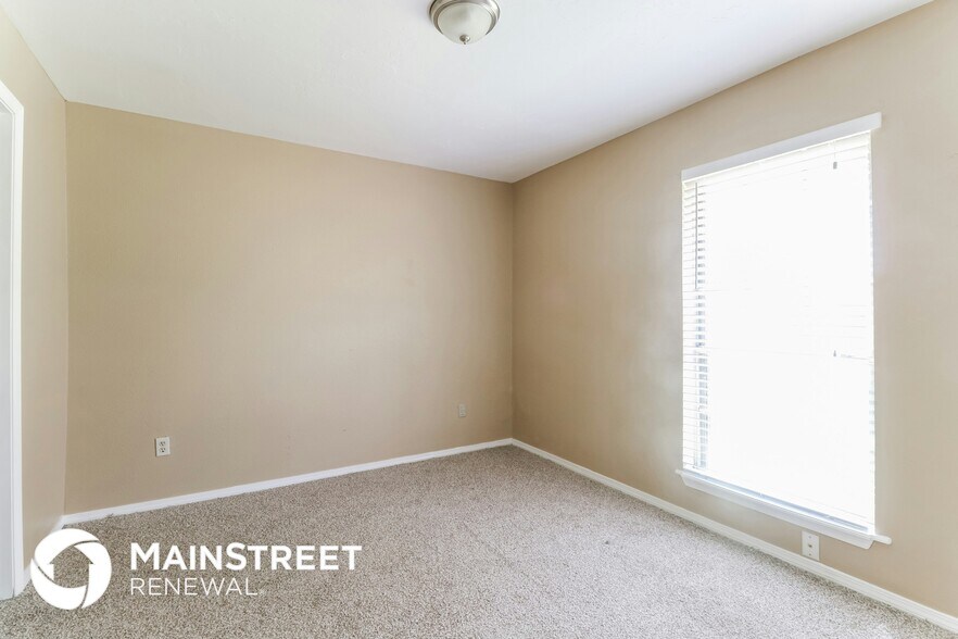 Building Photo - 11520 Bel Air Pl